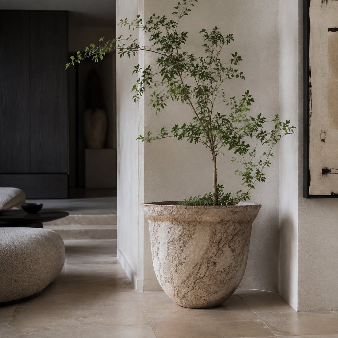 Donizza.art planter in a contemporary architectural space
